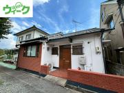 桜と紅葉が見える丘