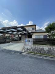 ホワイトタウンO邸貸家