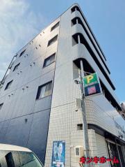 広島電鉄宇品線広電本社前駅まで徒歩2分