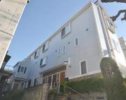 東急田園都市線三軒茶屋駅まで徒歩14分