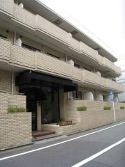 都営大江戸線牛込柳町駅まで徒歩4分