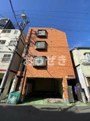 京急本線黄金町駅まで徒歩4分