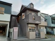 ユトリロ末広通