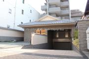 京阪鴨東線神宮丸太町駅まで徒歩15分