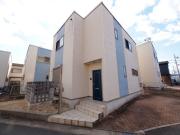 キューブ新伊丹