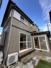 ＪＲ高崎線北鴻巣駅まで徒歩42分