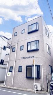 リヴェールヨシダ