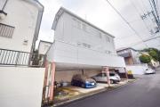 西武多摩湖線武蔵大和駅まで徒歩15分