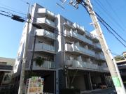 小田急小田原線代々木八幡駅まで徒歩4分