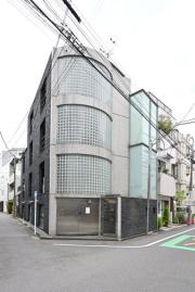 ＪＲ中央線中野駅まで徒歩8分