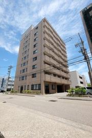 ドミール金沢駅西