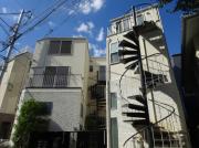 小田急小田原線梅ヶ丘駅まで徒歩2分