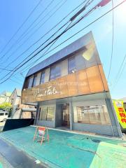 鳴神店舗付き戸建て