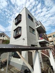 マンションカナイ