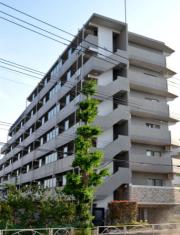 京王線多磨霊園駅まで徒歩8分