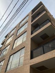 P′s Azabu East
