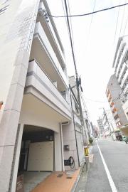 広島電鉄宇品線中電前駅まで徒歩7分