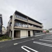 ＪＲ東海道本線平塚駅までバス約20分 徒歩4分