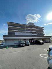 オアシス宮の前