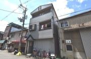 ＪＲおおさか東線衣摺加美北駅まで徒歩1分