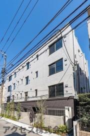 東京メトロ丸ノ内線中野坂上駅まで徒歩4分