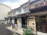 京阪本線龍谷大前深草駅まで徒歩12分