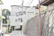阪急箕面線石橋阪大前駅まで徒歩14分