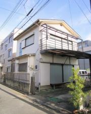 さいたま南区鹿手袋3丁目貸家 P付 