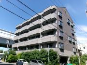 阪神本線鳴尾・武庫川女子大前駅まで徒歩5分