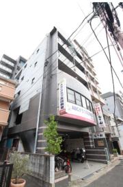 西鉄天神大牟田線西鉄平尾駅まで徒歩9分