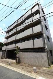 西武新宿線新井薬師前駅まで徒歩5分