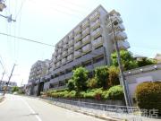 ＪＲ片町線長尾駅までバス約7分 徒歩1分