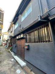 谷町六丁目テラスハウス