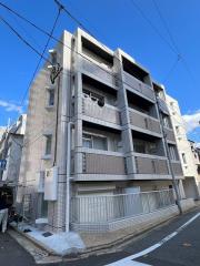 西鉄天神大牟田線西鉄平尾駅まで徒歩3分