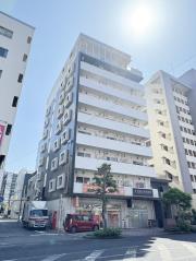 鹿児島市電唐湊線いづろ通駅まで徒歩4分