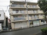 ＪＲ中央線立川駅までバス約30分 徒歩1分