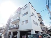 広島電鉄宇品線広電本社前駅まで徒歩2分