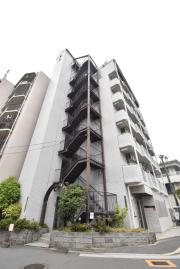 ＪＲ大阪環状線京橋駅まで徒歩9分