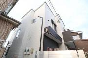 西武拝島線武蔵砂川駅まで徒歩19分