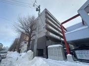 札幌市電西線９条旭山公園通駅まで徒歩3分