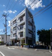 地下鉄七隈線福大前駅まで徒歩28分