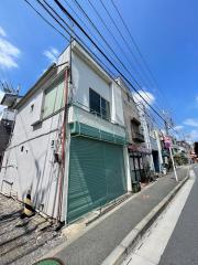 桜とひなたのバイクガレージ