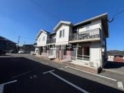 ＪＲ筑豊本線直方駅までバス約12分 徒歩4分