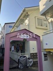 東京メトロ丸ノ内線新中野駅まで徒歩4分