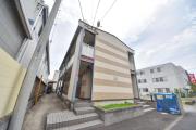 小田急江ノ島線湘南台駅までバス約11分 徒歩2分
