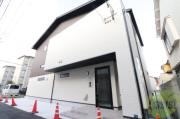 ワコーレヴィアーノ城が山 猫の家