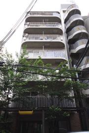 地下鉄御堂筋線大国町駅まで徒歩2分