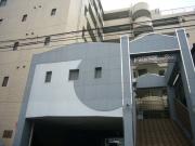 西鉄天神大牟田線西鉄平尾駅まで徒歩10分