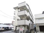伊予鉄道本町線本町六丁目駅まで徒歩8分