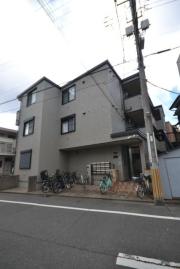 京急大師線川崎大師駅まで徒歩4分